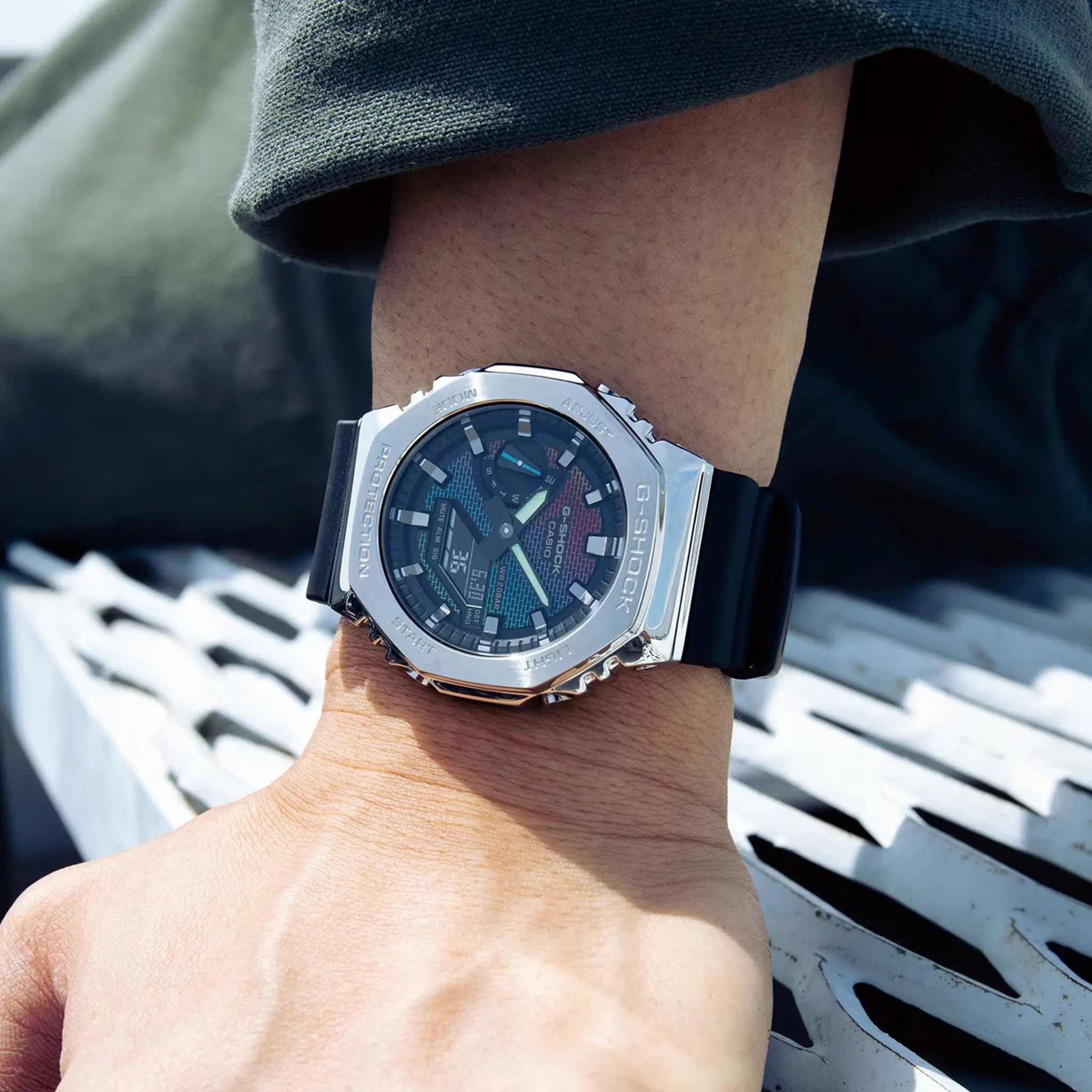 Model View of G-Shock Casio GM-2100RW-1AER Silver Black